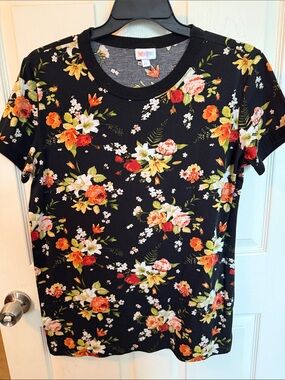LuLaRoe Black Floral classic tee